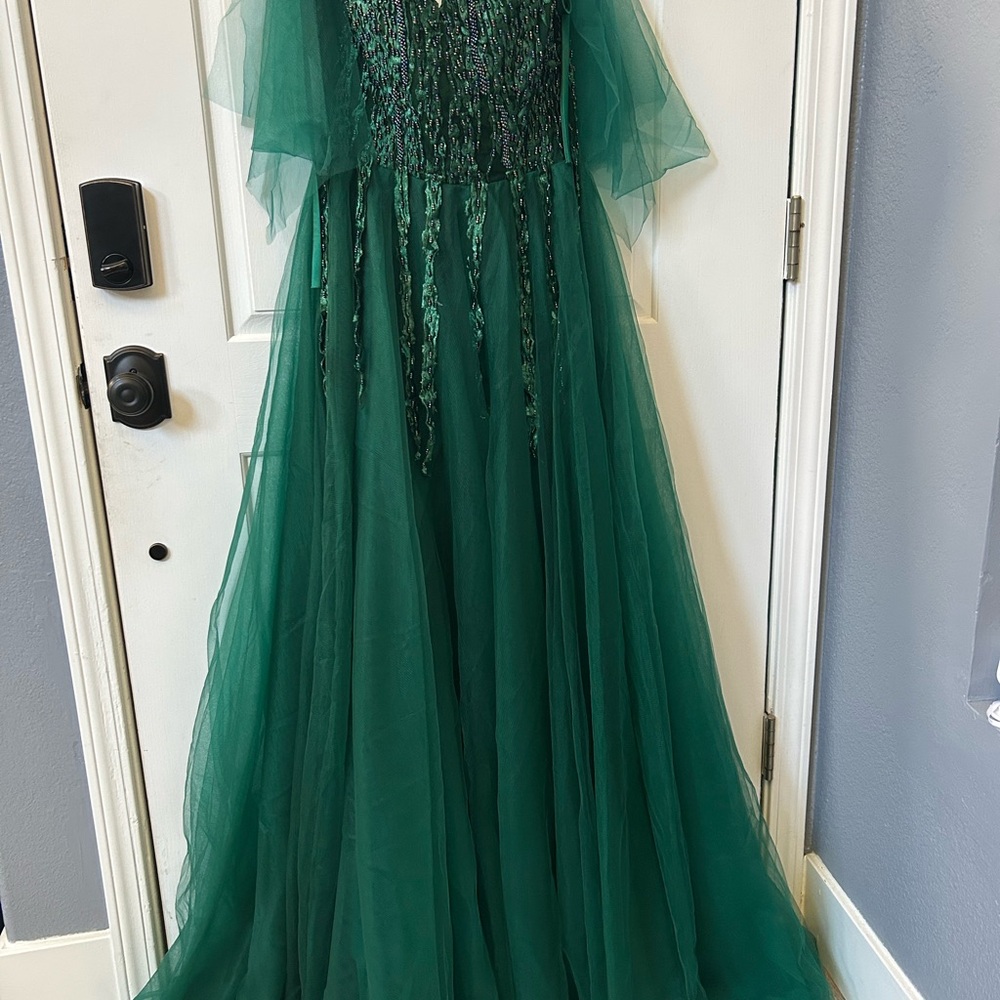 Veaul Green Beaded Evening Dress size 4